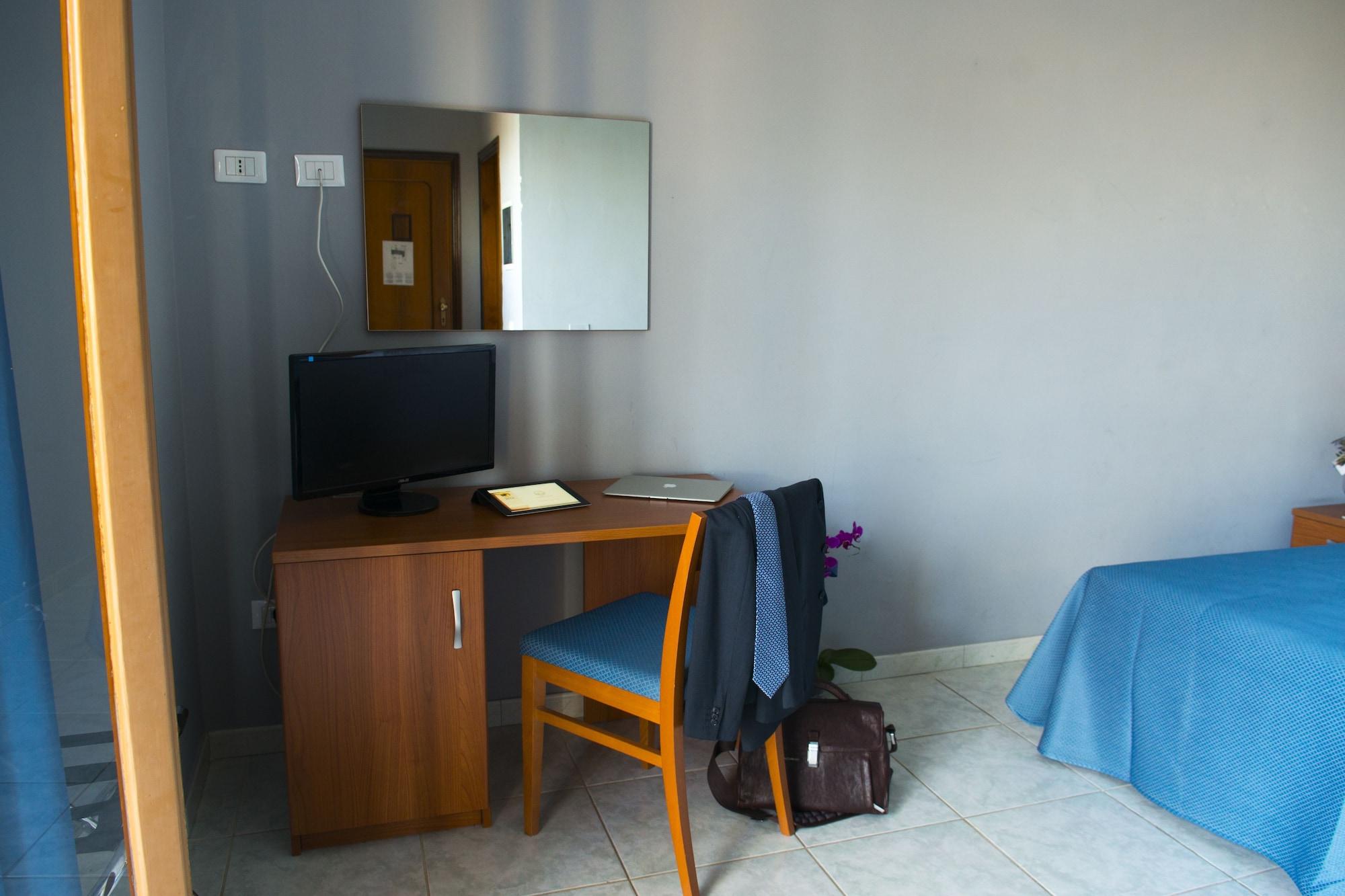 Hotel Dei Pini Porto Empedocle Dış mekan fotoğraf