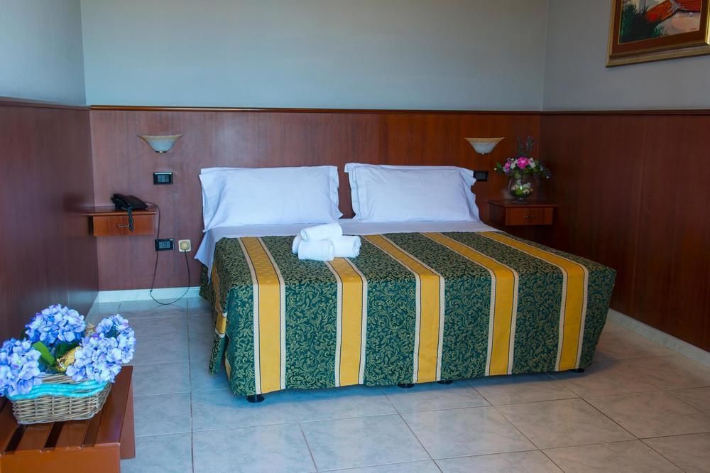 Hotel Dei Pini Porto Empedocle Dış mekan fotoğraf