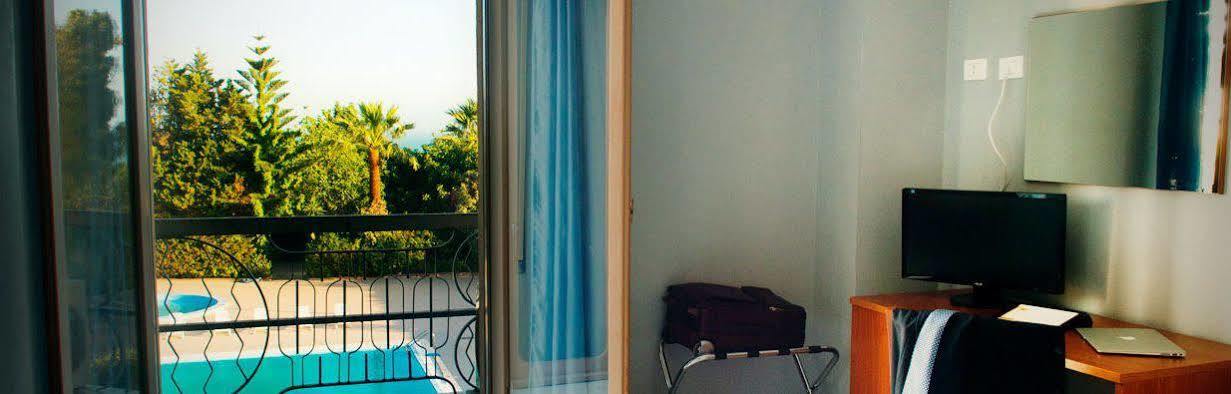 Hotel Dei Pini Porto Empedocle Dış mekan fotoğraf